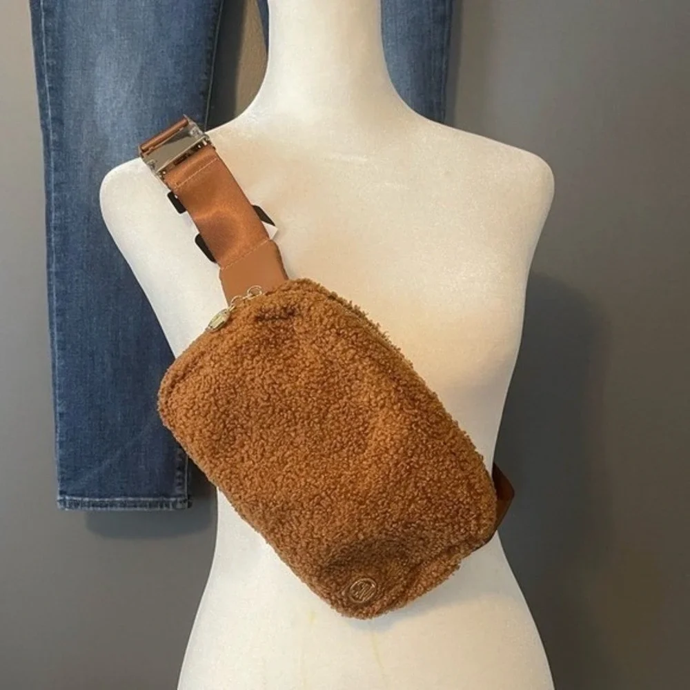 Steve Madden Teddy Sherpa Belt Bag Fanny Pack Brown SM Logo Adjustable Strap